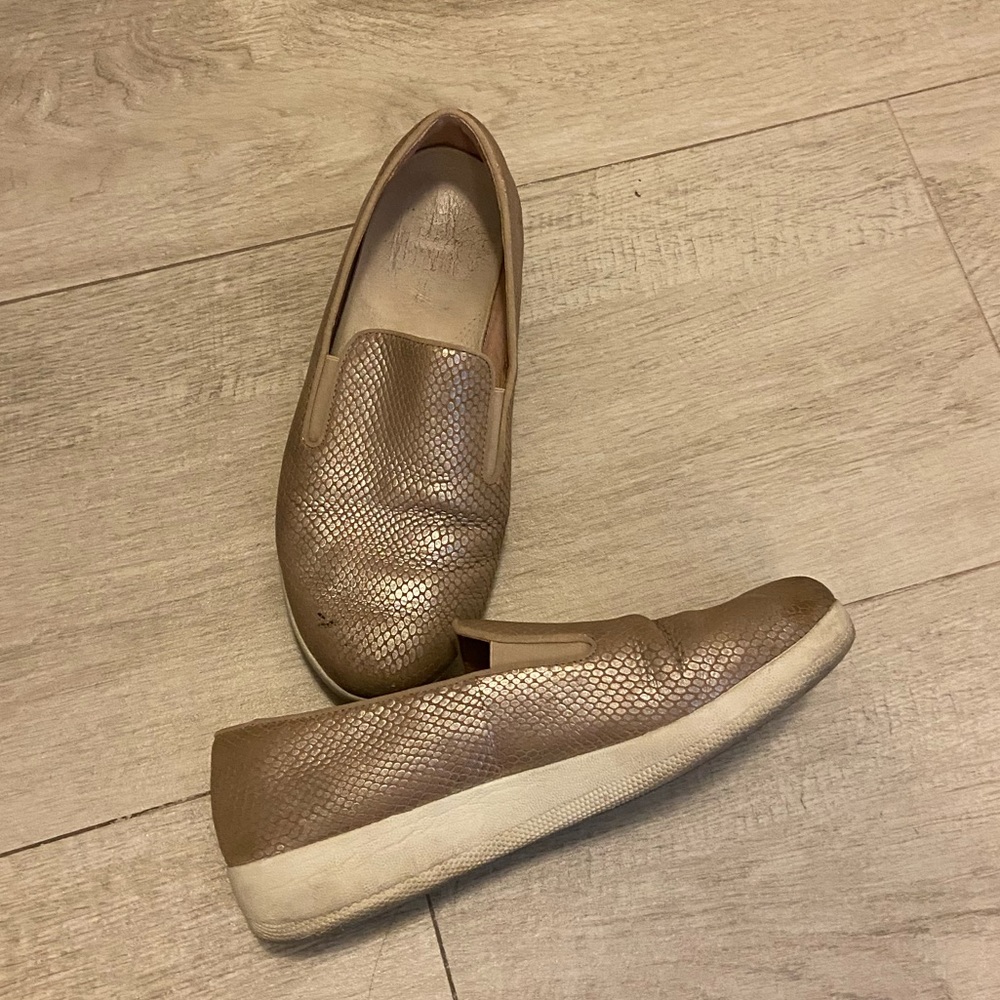 Fitflop - Used shoes but still very comfortable!